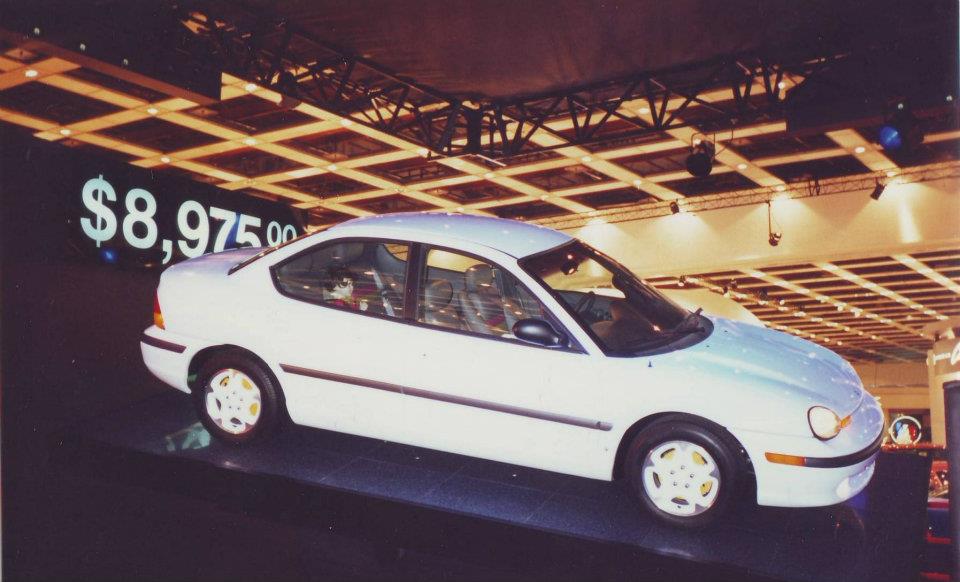 Early 1995 Dodge Neon photo